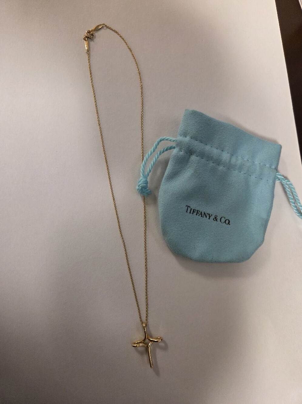 AUTHENTIC! Tiffany & Co. Elsa Peretti Cross Pendant Necklace 18K Yellow Gold,16”
